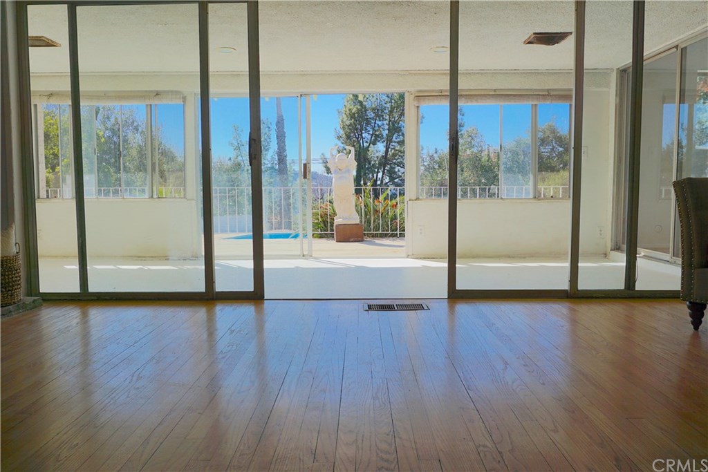 3475 Canyon Crest Road Altadena, CA 91001 - Photo 8 of 50