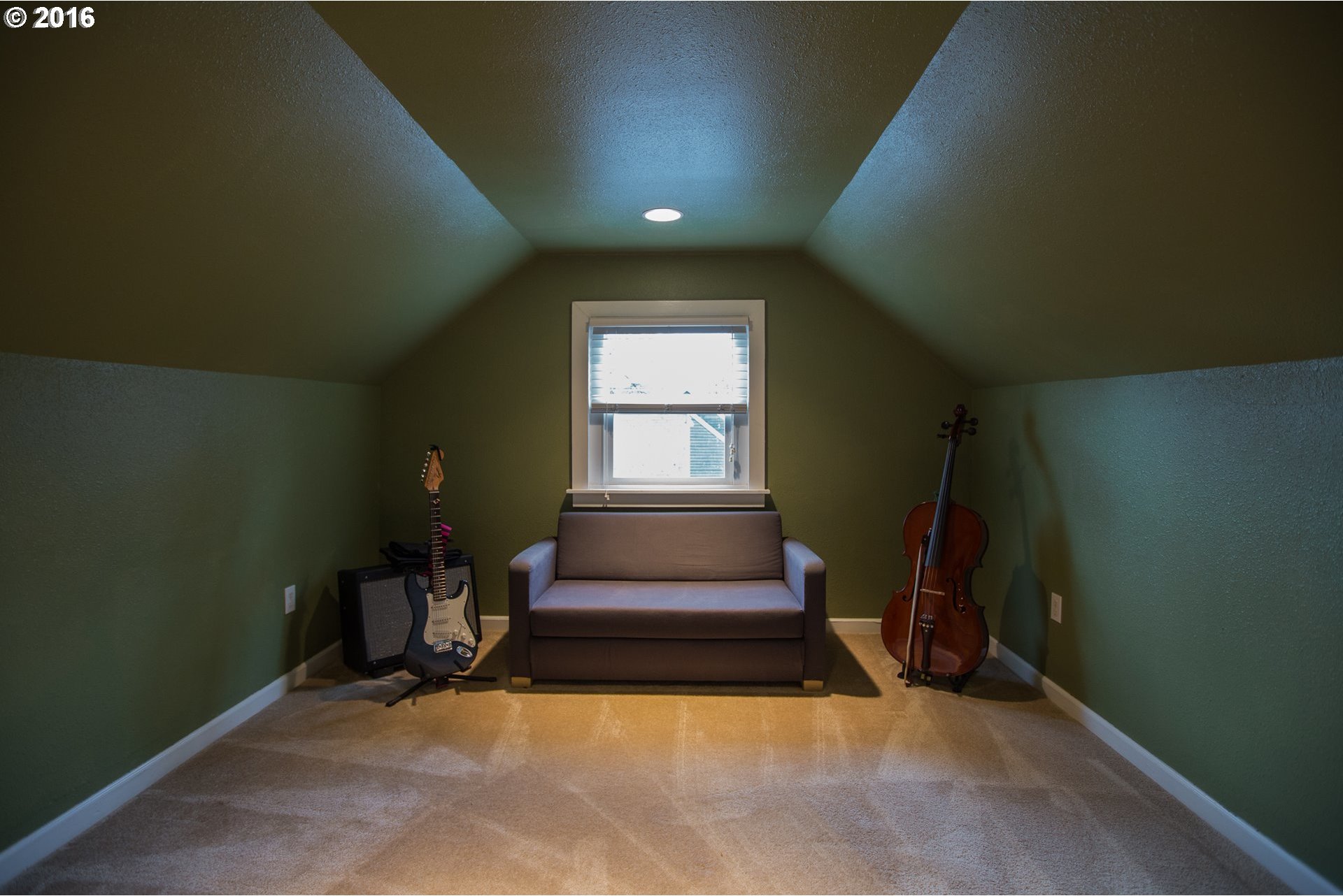 7017 Northeast Sumner Street Portland, OR 97218 - Photo 18 of 26