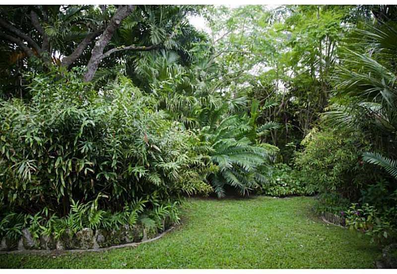 6880 Southwest 82nd Avenue Miami, FL 33143 - Photo 15 of 32