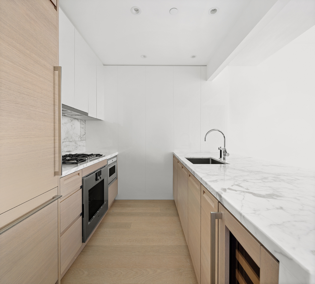 30 Riverside Boulevard, Unit 27C Manhattan, NY 10069 - Photo 7 of 10