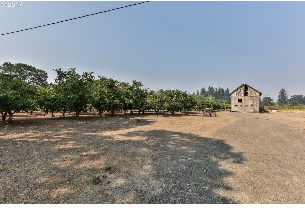 11711 South Macksburg Road Canby, OR 97013 - Photo 12 of 27