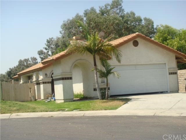413 East James Street Rialto, CA 92376 - Photo 1 of 1
