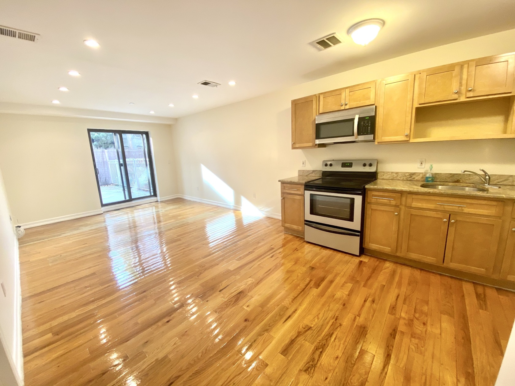 406 15th Street, Unit Undisclosed Brooklyn, NY 11215 - Photo 6 of 12