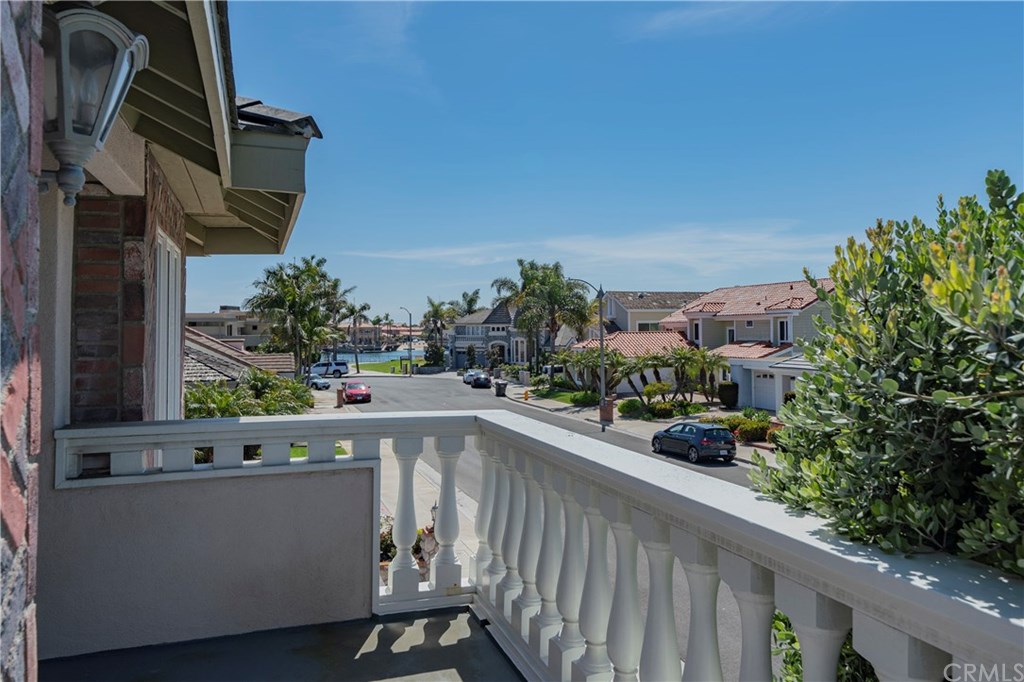 16282 Typhoon Lane Huntington Beach, CA 92649 - Photo 22 of 39