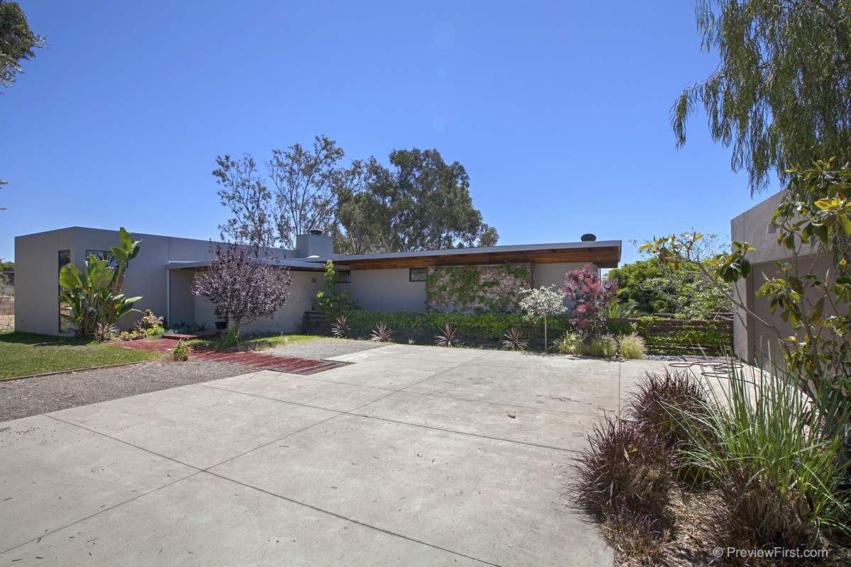 3545 Dove Hollow Road Encinitas, CA 92024 - Photo 3 of 25