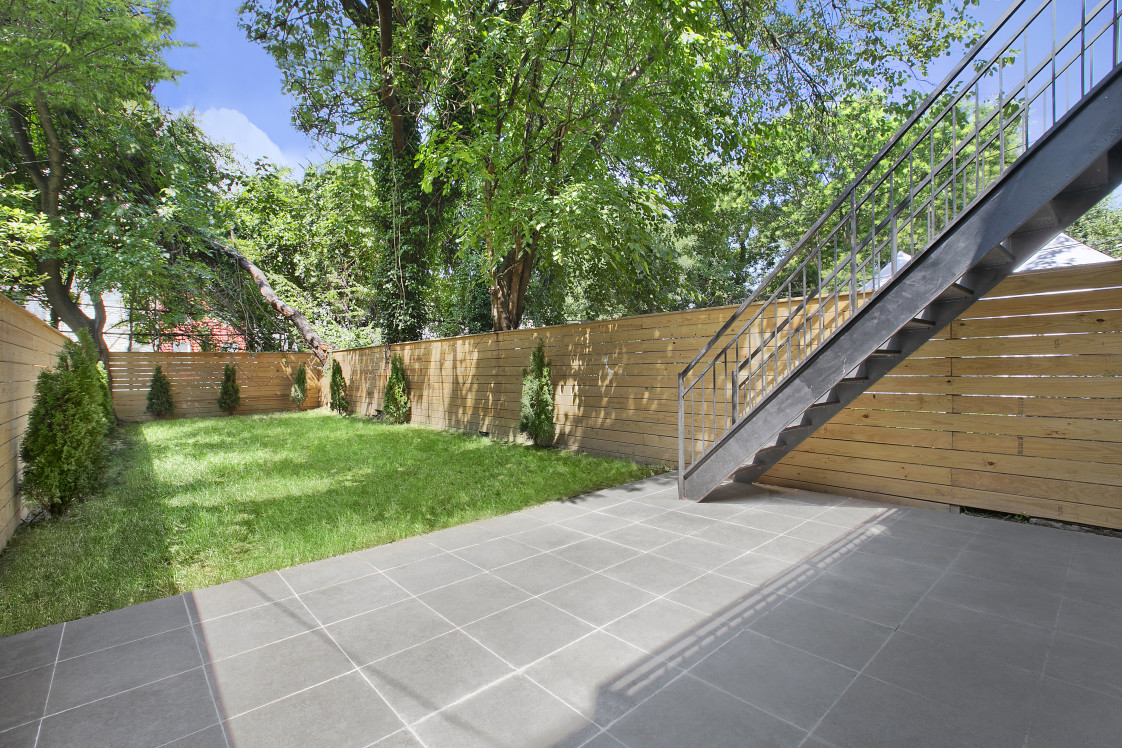 1273 Park Place Brooklyn, NY 11213 - Photo 25 of 28