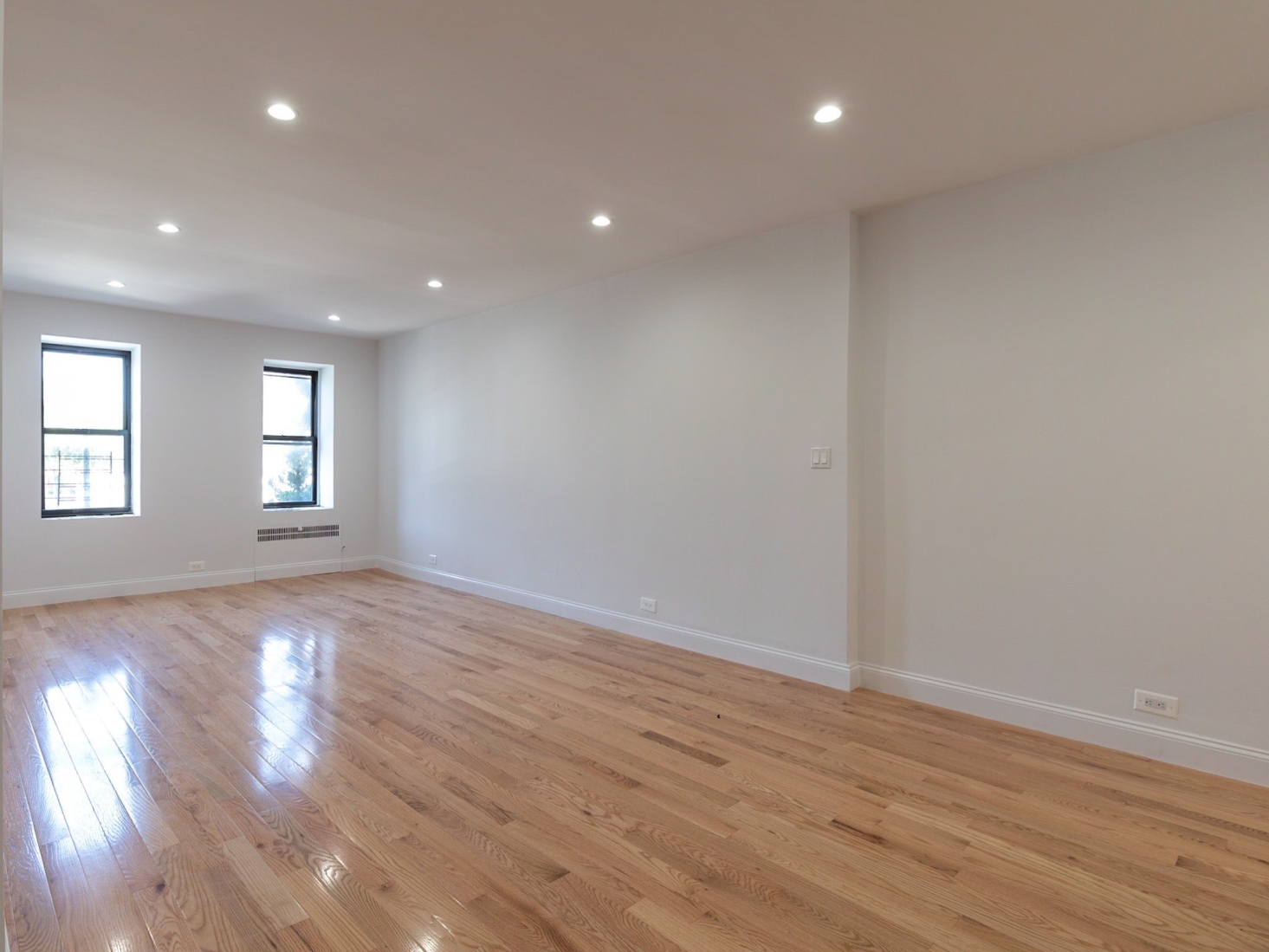 160 Beach 117th Street, Unit 1K Queens, NY 11694 - Photo 4 of 11