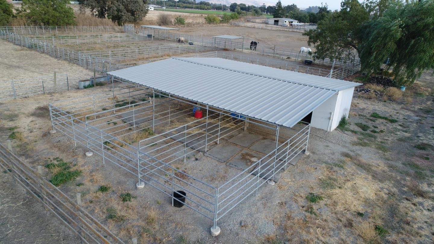6600 Fairview Road Hollister, CA 95023 - Photo 28 of 35 Gallery Image 28