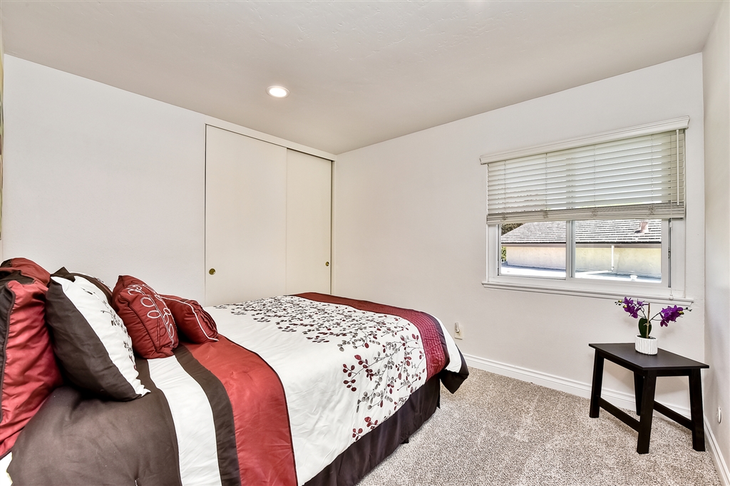 441 Raphael Court Encinitas, CA 92024 - Photo 21 of 25 Bedroom #4