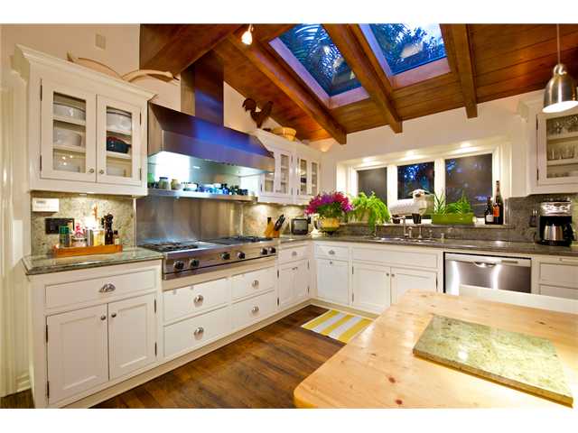 2670 Hidden Valley Road La Jolla, CA 92037 - Photo 9 of 24 Kitchen