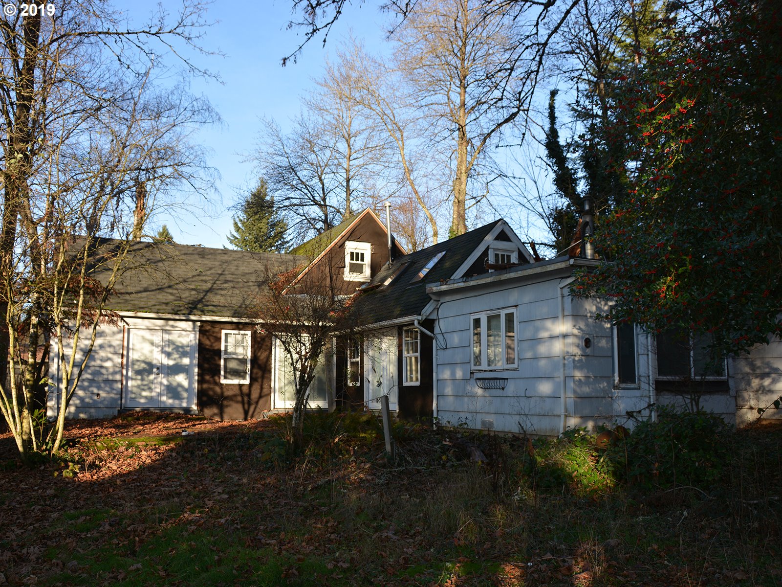 4621 Southwest Cameron Road Portland, OR 97221 - Photo 3 of 4 Gallery Image 3