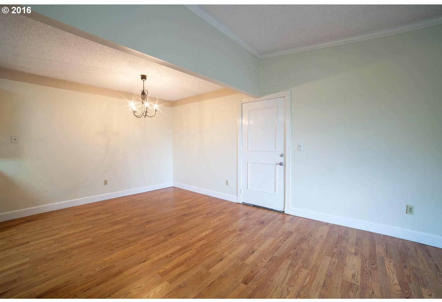1727 Northeast Multnomah Street, Unit 12 Portland, OR 97232 - Photo 4 of 19