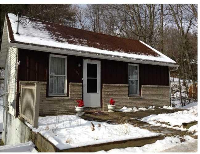 115 Altman Road Jeannette, PA 15644 - Photo 3 of 10 Gallery Image 3