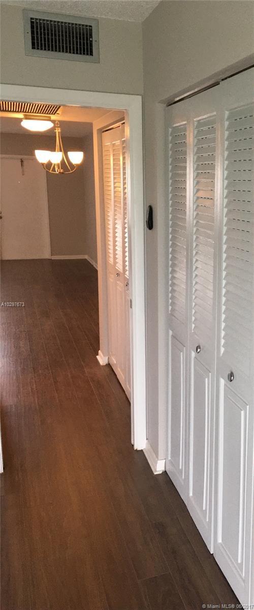 26 Mansfield B, Unit 26 Boca Raton, FL 33434 - Photo 10 of 19 Gallery Image 10