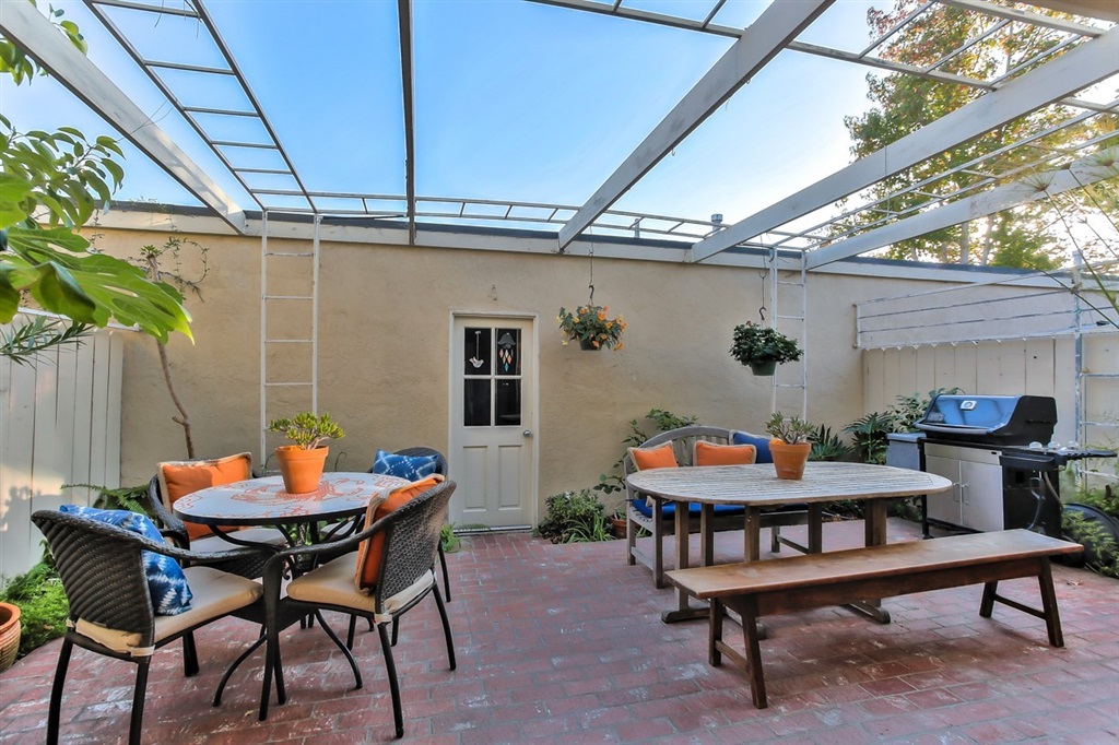 1720 Knollfield Way Encinitas, CA 92024 - Photo 11 of 25