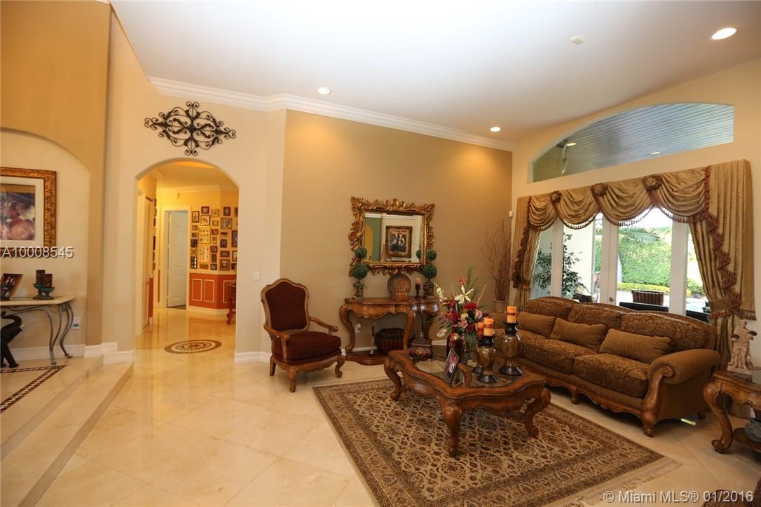 9445 Southwest 68th Street Miami, FL 33173 - Photo 6 of 35