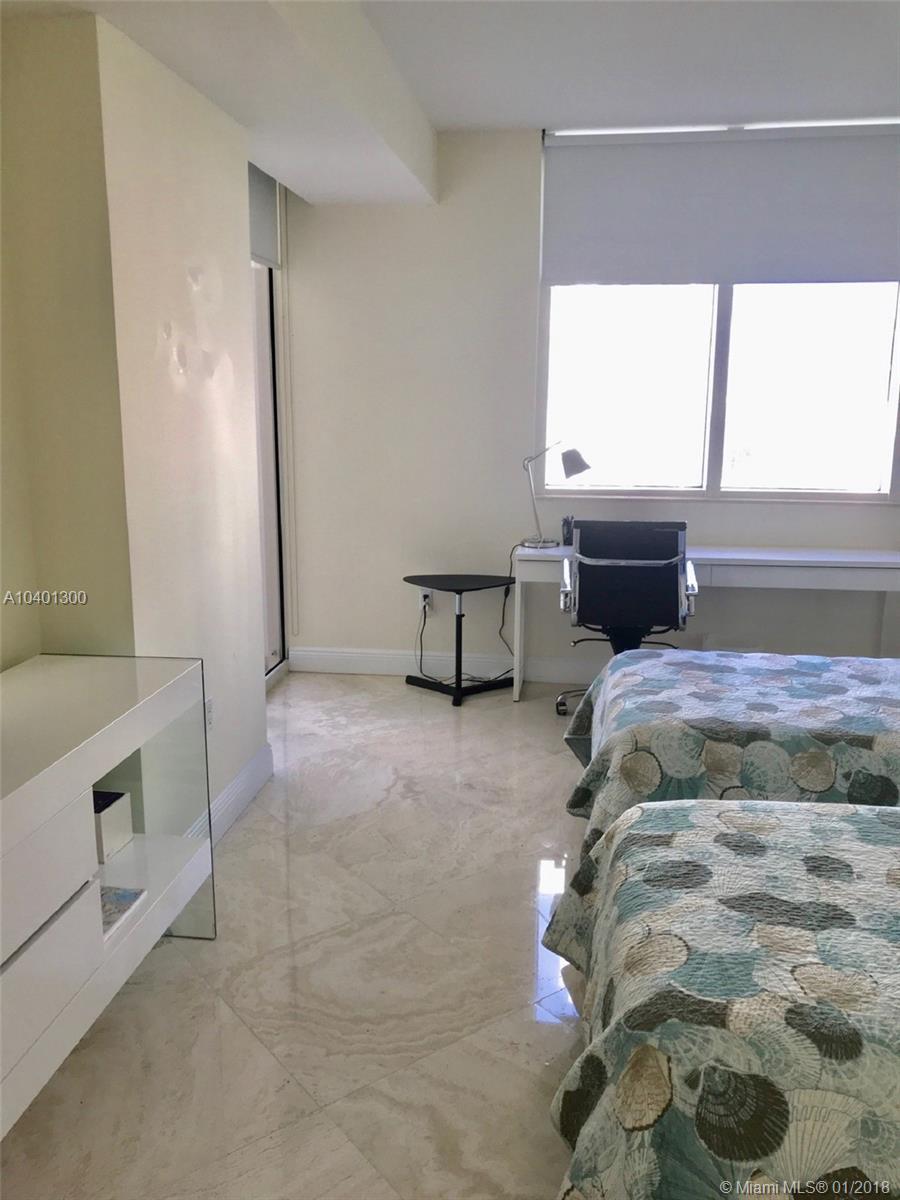 901 Brickell Key Boulevard, Unit 1005 Miami, FL 33131 - Photo 14 of 41