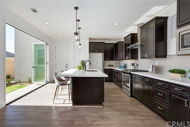 $1,250,000 | 353 East 18th Street, Unit C, Costa Mesa, CA 92627