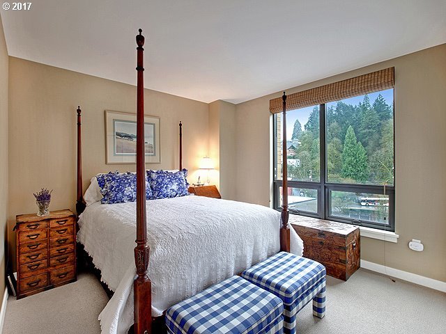 2351 Northwest Westover Road, Unit 708 Portland, OR 97210 - Photo 13 of 16 Gallery Image 13