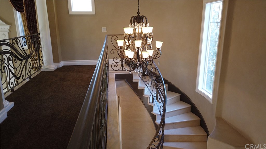 7455 Misty View Place Riverside, CA 92506 - Photo 10 of 55