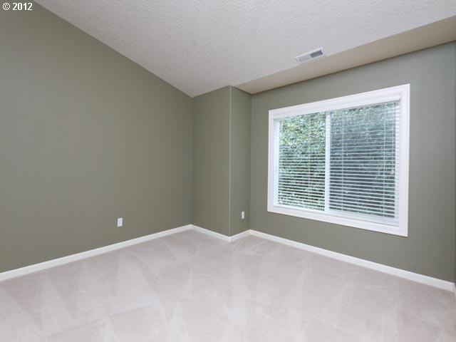 2406 Southwest Nebraska Street Portland, OR 97239 - Photo 11 of 12 Gallery Image 11