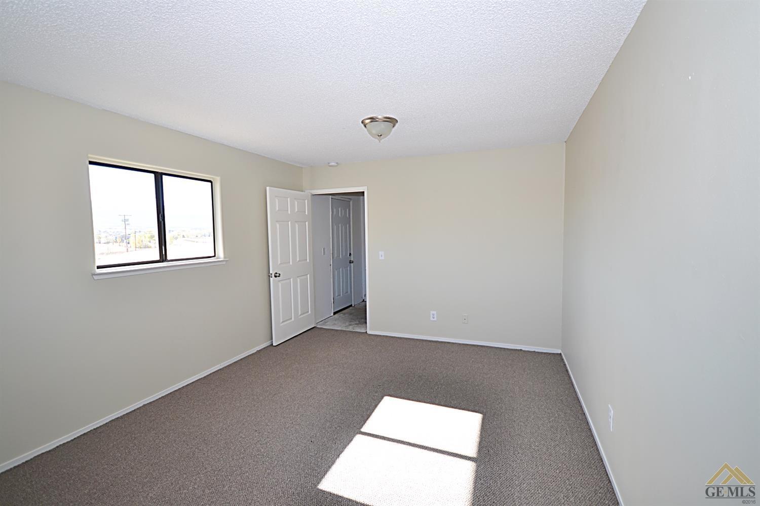23653 Woodford-Tehachapi Road Tehachapi, CA 93561 - Photo 26 of 36 Gallery Image 26