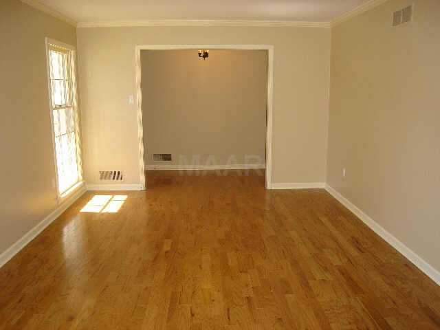 5352 Sequoia Road Memphis, TN 38120 - Photo 2 of 9 17x12 Living Room with Gorgeous Hardwood
