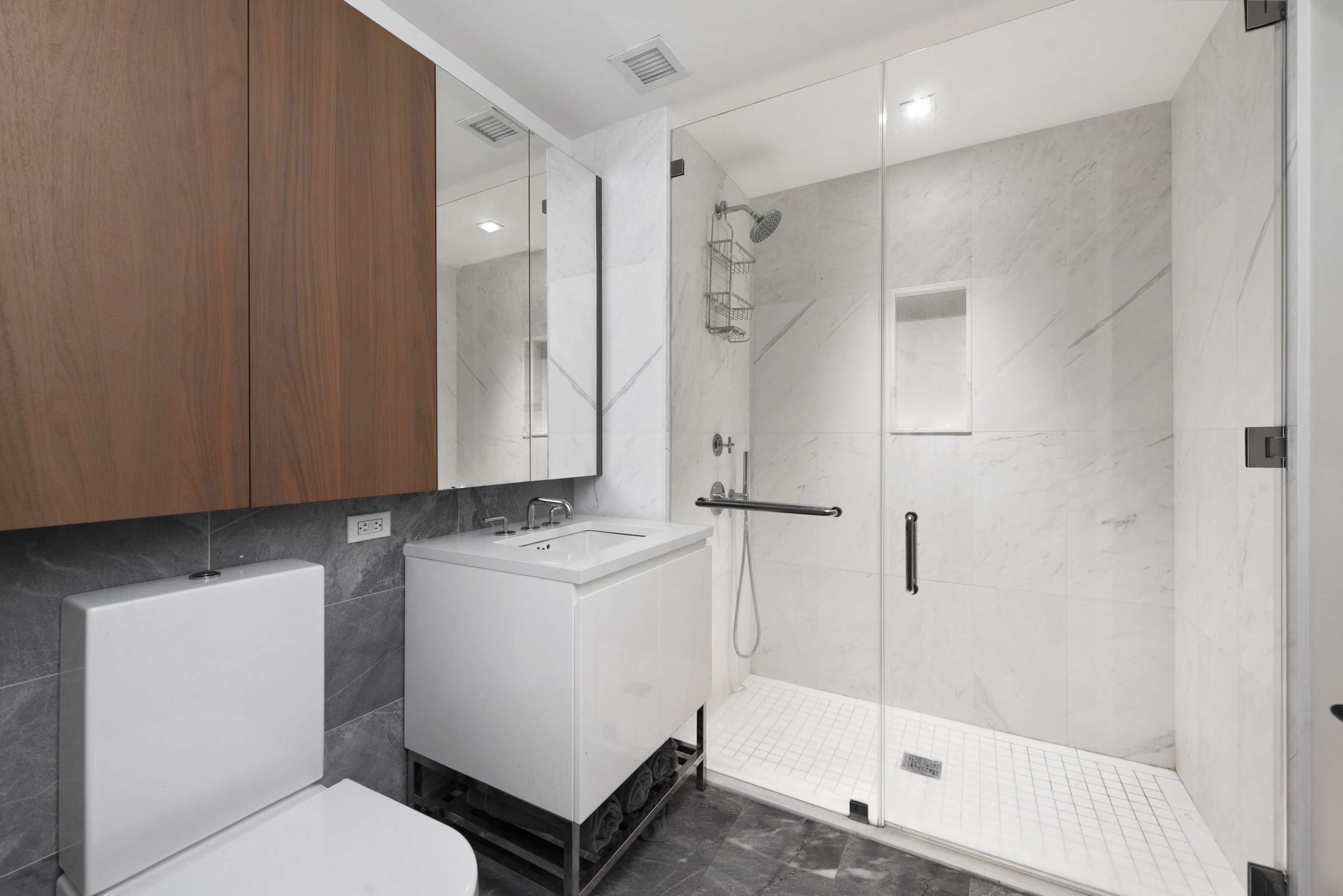 196 Orchard Street, Unit 5Q Manhattan, NY 10002 - Photo 7 of 9