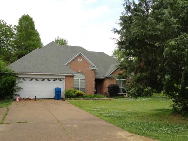 9600 College Road Olive Branch, MS 38654 - Photo 1 of 2 Another view at different angle. Location, location, location is here and on 2.46 acres with a catfish pond! Great schools and lots of potential here for the money! TLC needed and potential short sale.