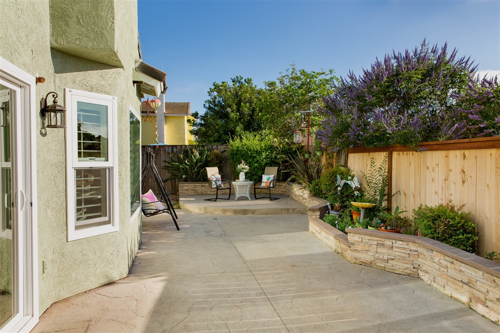 2105 Madiera Drive Oceanside, CA 92056 - Photo 11 of 25