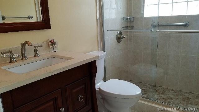 15856 Southwest 85th Street Miami, FL 33193 - Photo 9 of 10