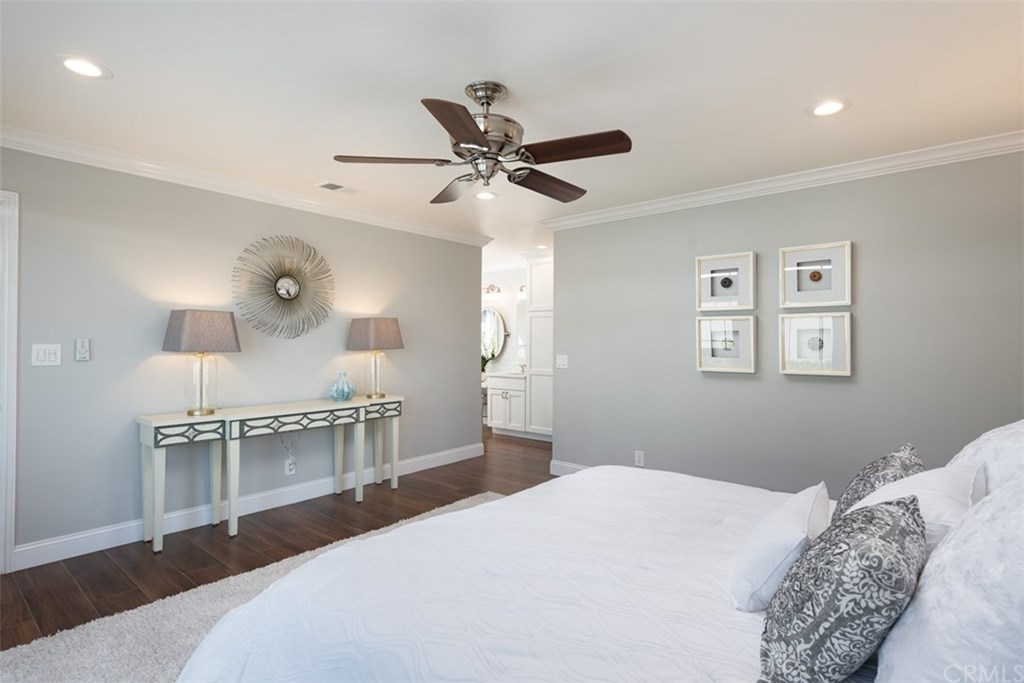 1915 Mariners Drive Newport Beach, CA 92660 - Photo 15 of 27