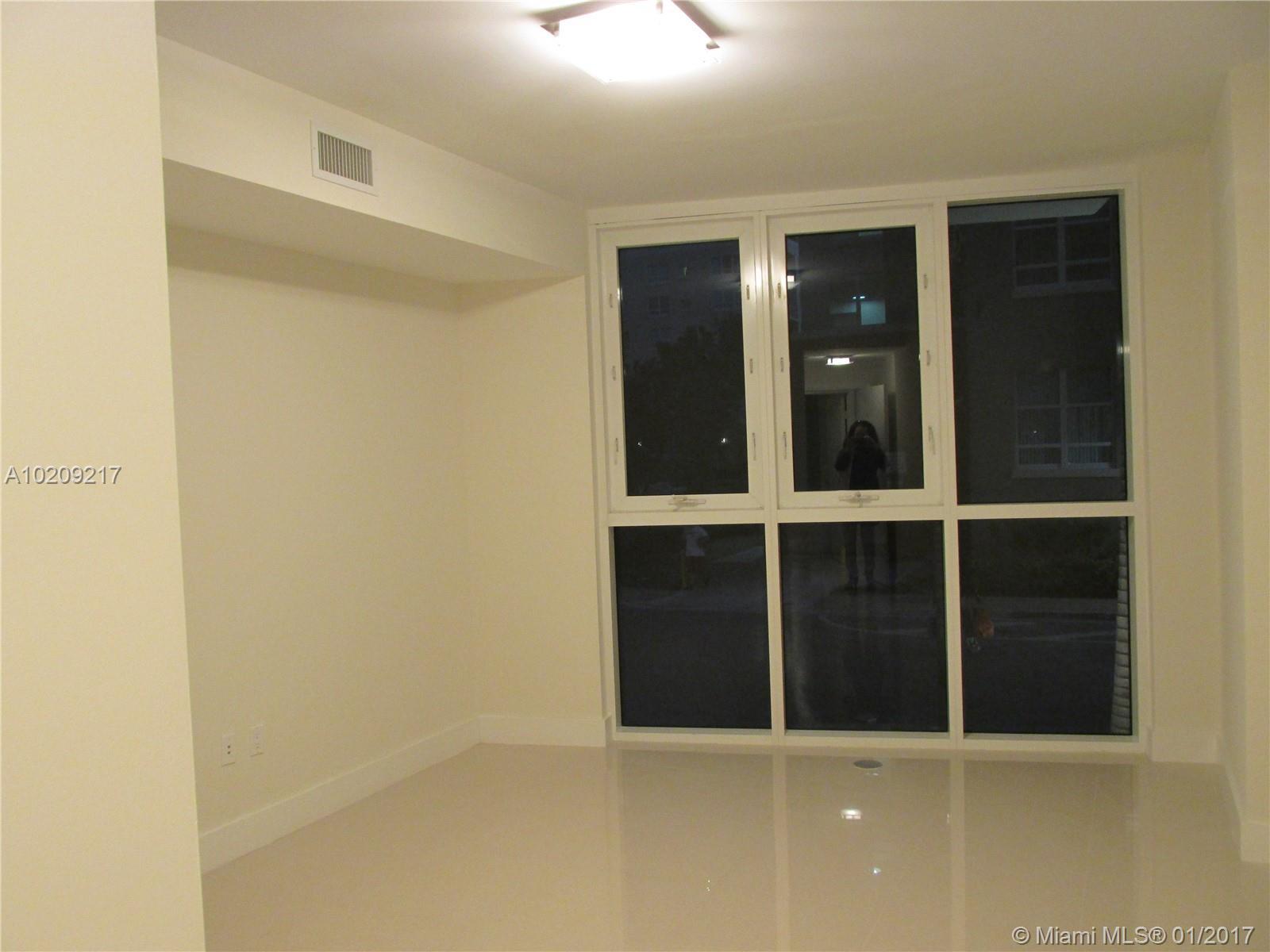 Edgewater Miami, FL 33137 - Photo 5 of 14