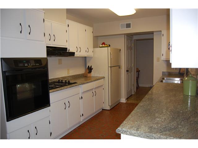 349 Avon Road Memphis, TN 38117 - Photo 10 of 12 Under counter ice maker, new counter tops