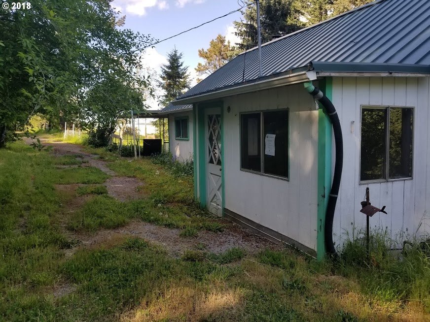 1873 Northwest Phillips Road Gaston, OR 97119 - Photo 9 of 25
