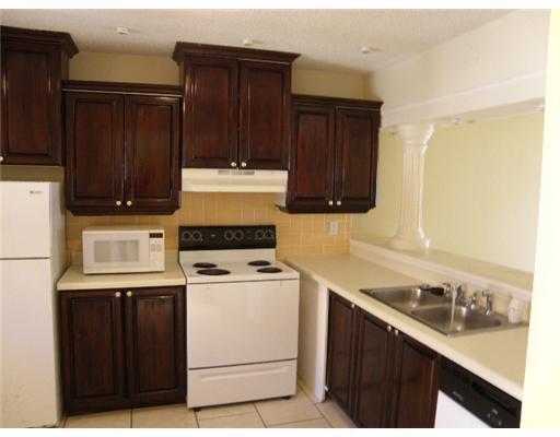 159 Northwest 70th Street, Unit 612 Boca Raton, FL 33487 - Photo 5 of 11