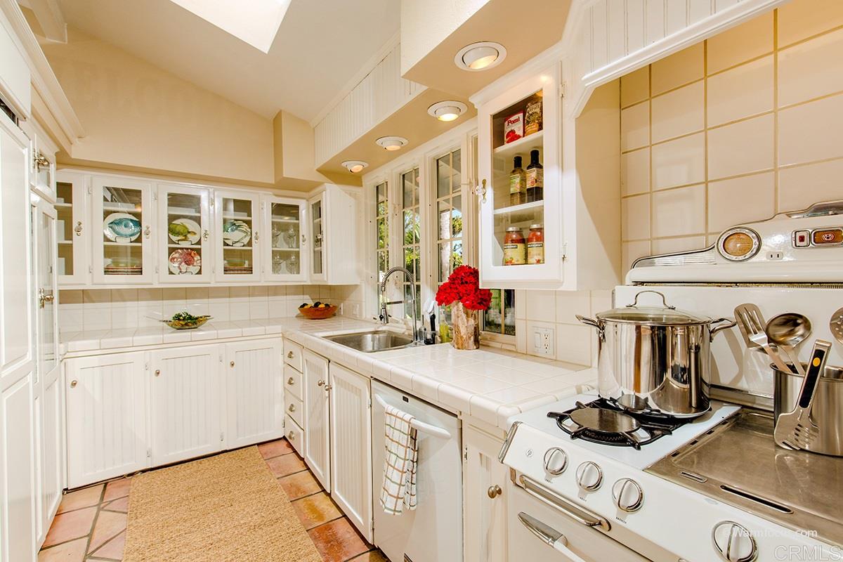 216 Ocean Street Solana Beach, CA 92075 - Photo 10 of 20