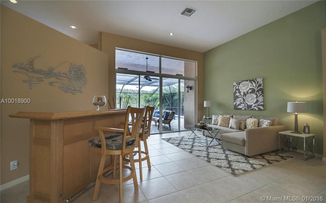 320 Mallard Road Weston, FL 33327 - Photo 4 of 35 Gallery Image 4