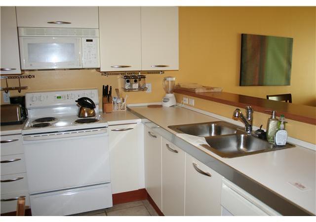 18100 North Bay Road, Unit 1105 Sunny Isles Beach, FL 33160 - Photo 9 of 18