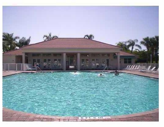 Hollywood Lakes Hollywood, FL 33019 - Photo 18 of 20