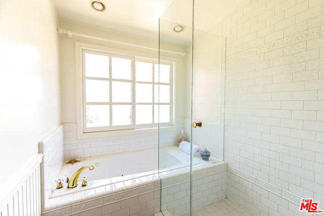 6540 Dume Drive Malibu, CA 90265 - Photo 26 of 47