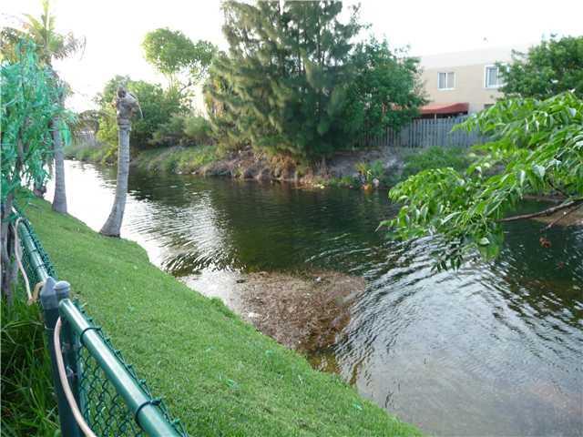 Kendale Lakes Miami, FL 33183 - Photo 4 of 5