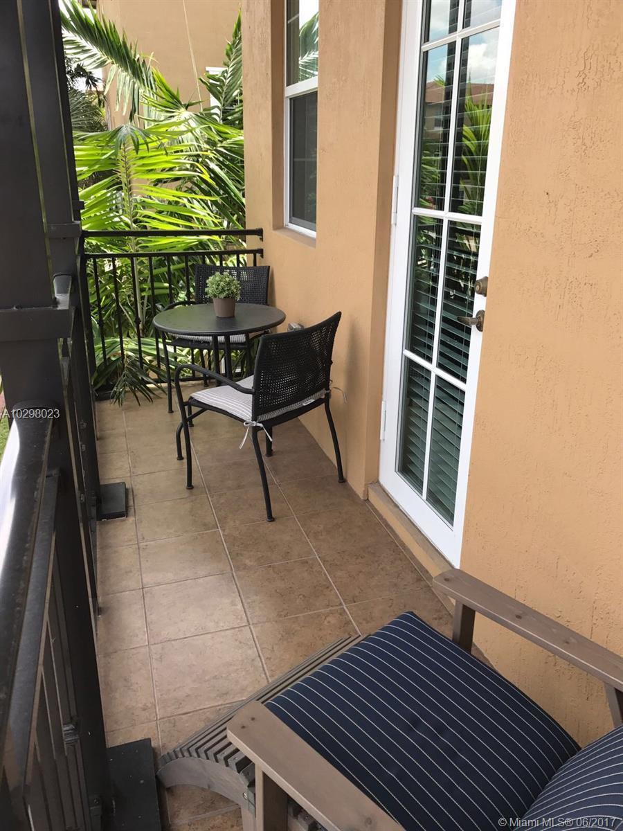 Cobblestone Pembroke Pines, FL 33027 - Photo 19 of 25