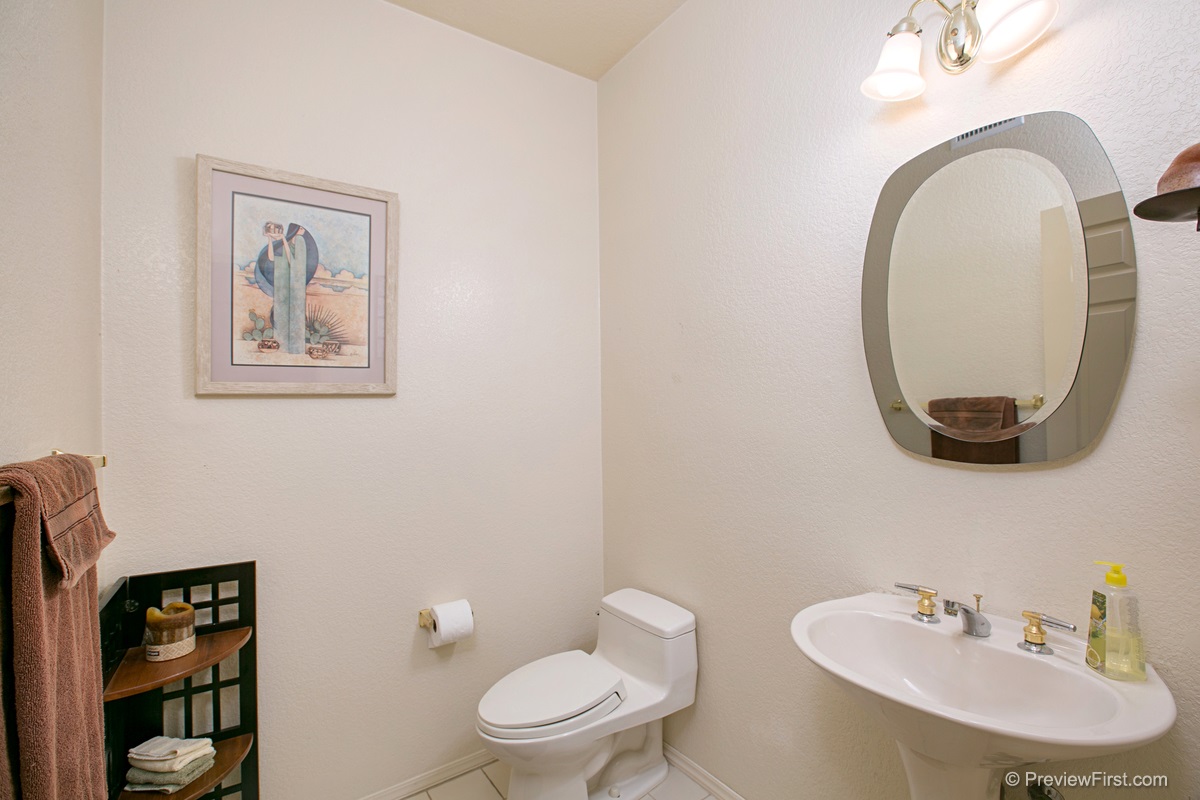 2282 Derrick Way Escondido, CA 92029 - Photo 15 of 25