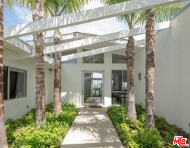 22719 Federalist Road Calabasas, CA 91302 - Photo 9 of 23