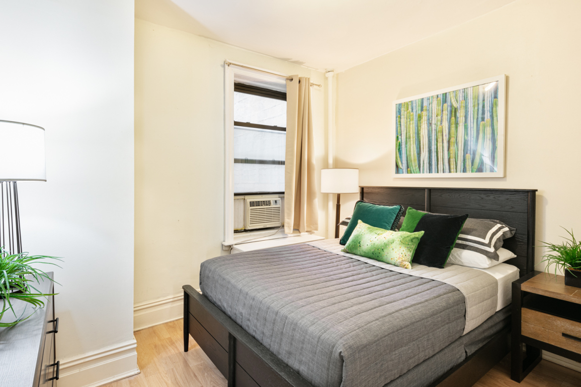 55 West 95th Street, Unit O5 Manhattan, NY 10025 - Photo 7 of 10