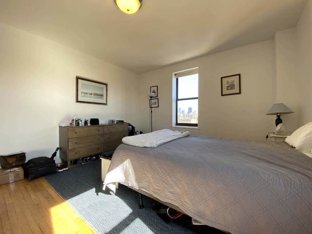 161 West 16th Street, Unit 19G Manhattan, NY 10011 - Photo 6 of 10