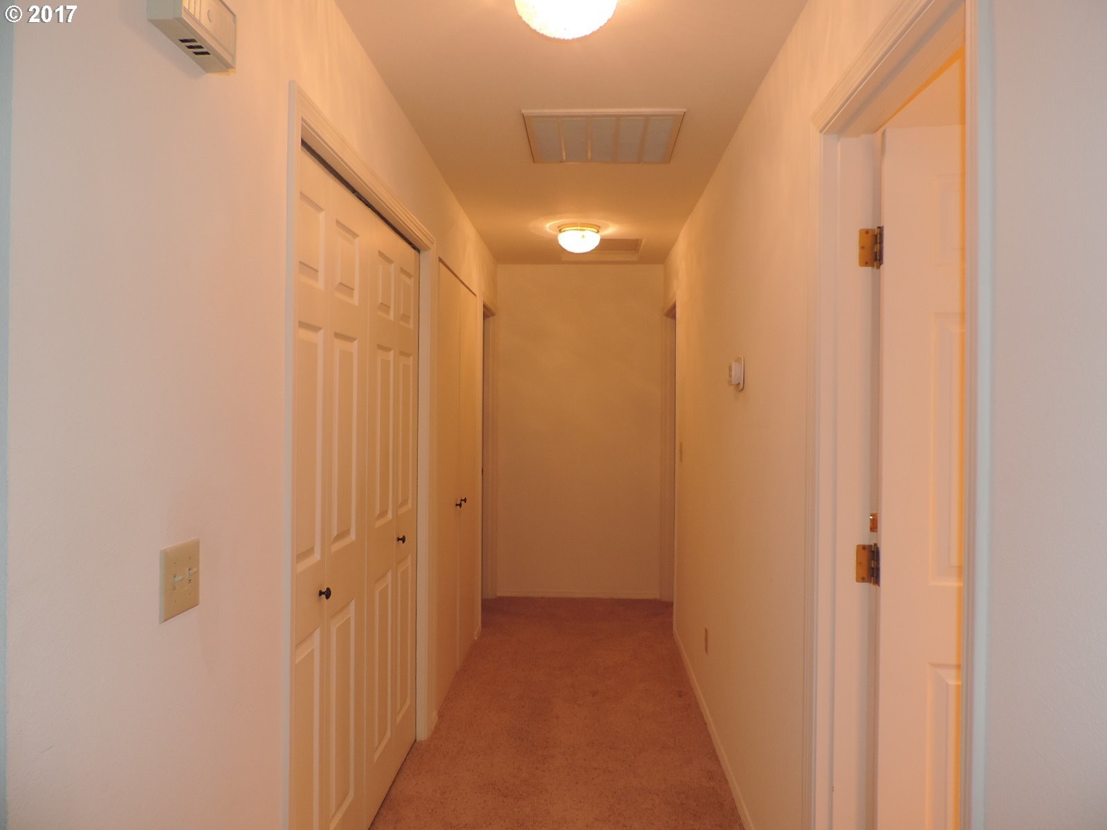 1820 Rees Hill Road Southeast, Unit 3 Salem, OR 97306 - Photo 8 of 17 Gallery Image 8