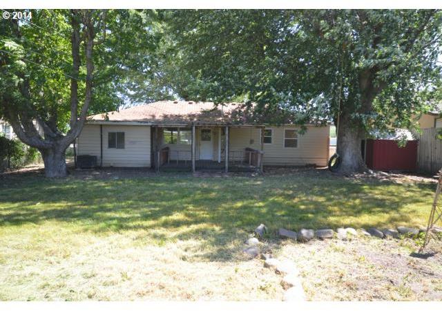 747 Chenowith Loop Road The Dalles, OR 97058 - Photo 5 of 16 Gallery Image 5