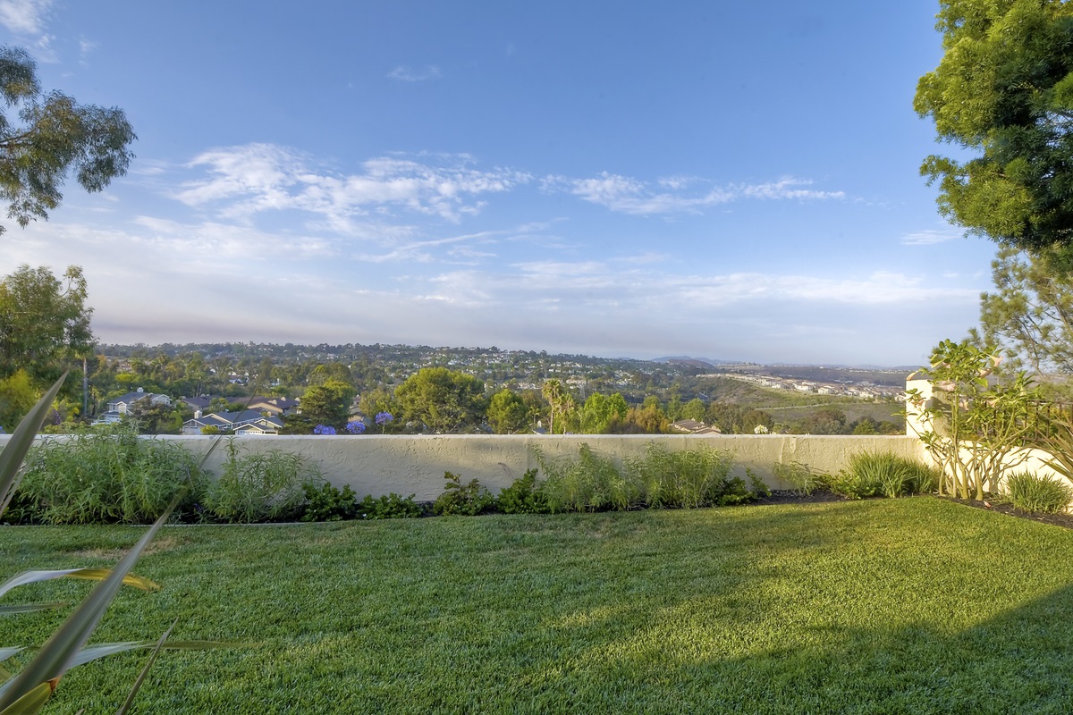 1888 High Ridge Avenue Carlsbad, CA 92008 - Photo 21 of 25 Gallery Image 21